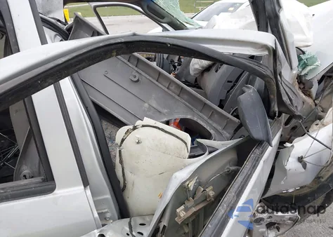 2002 Ford Escape Xlt из США, поврежденный, VIN 1FMYU04172KD97123